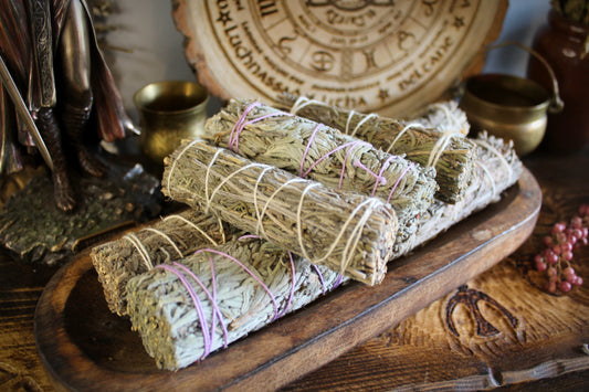 Lavender Smudge Stick - Relaxing Energy Cleansing & Protective Bundle
