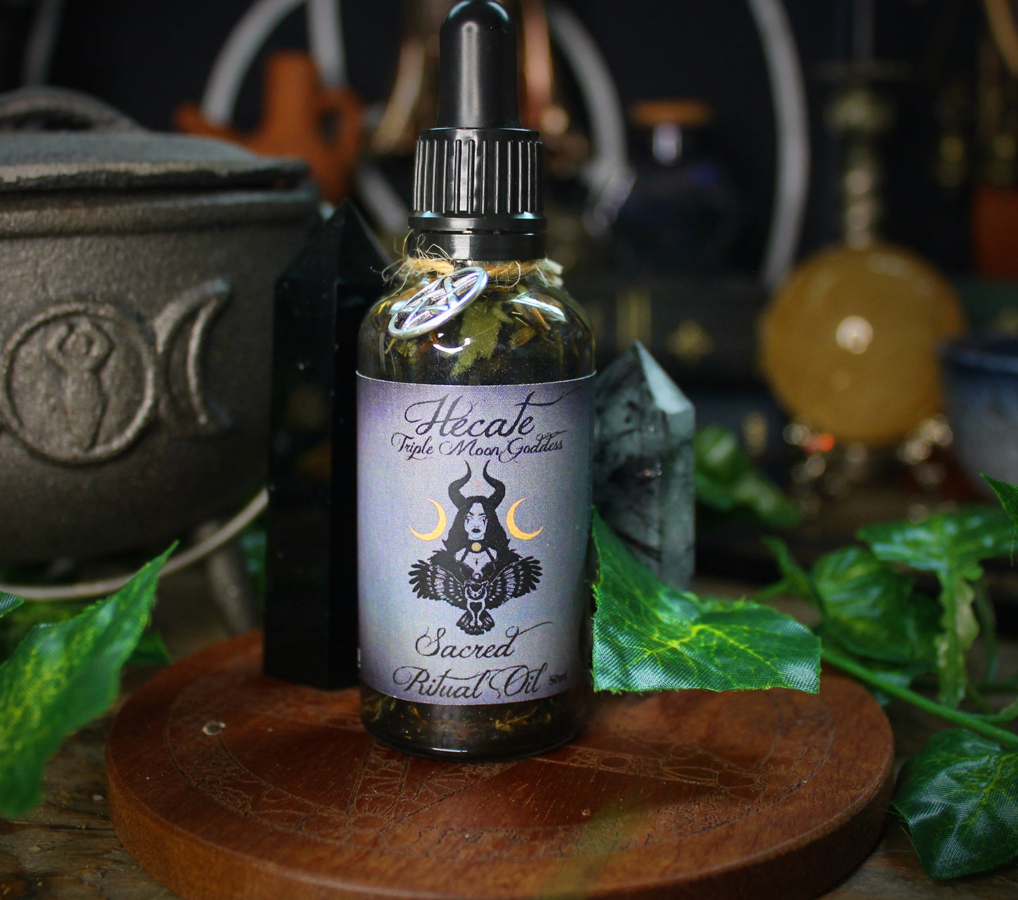 Hecate Sacred Ritual Oil